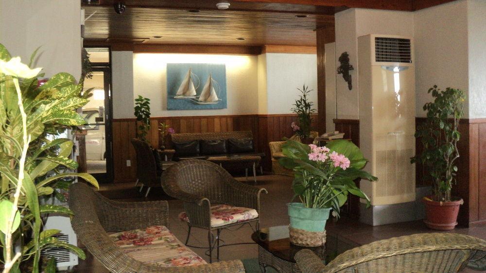 West Plaza By The Sea Hotel Koror Exterior foto