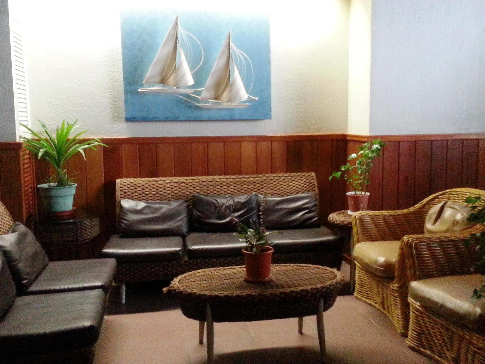 West Plaza By The Sea Hotel Koror Exterior foto