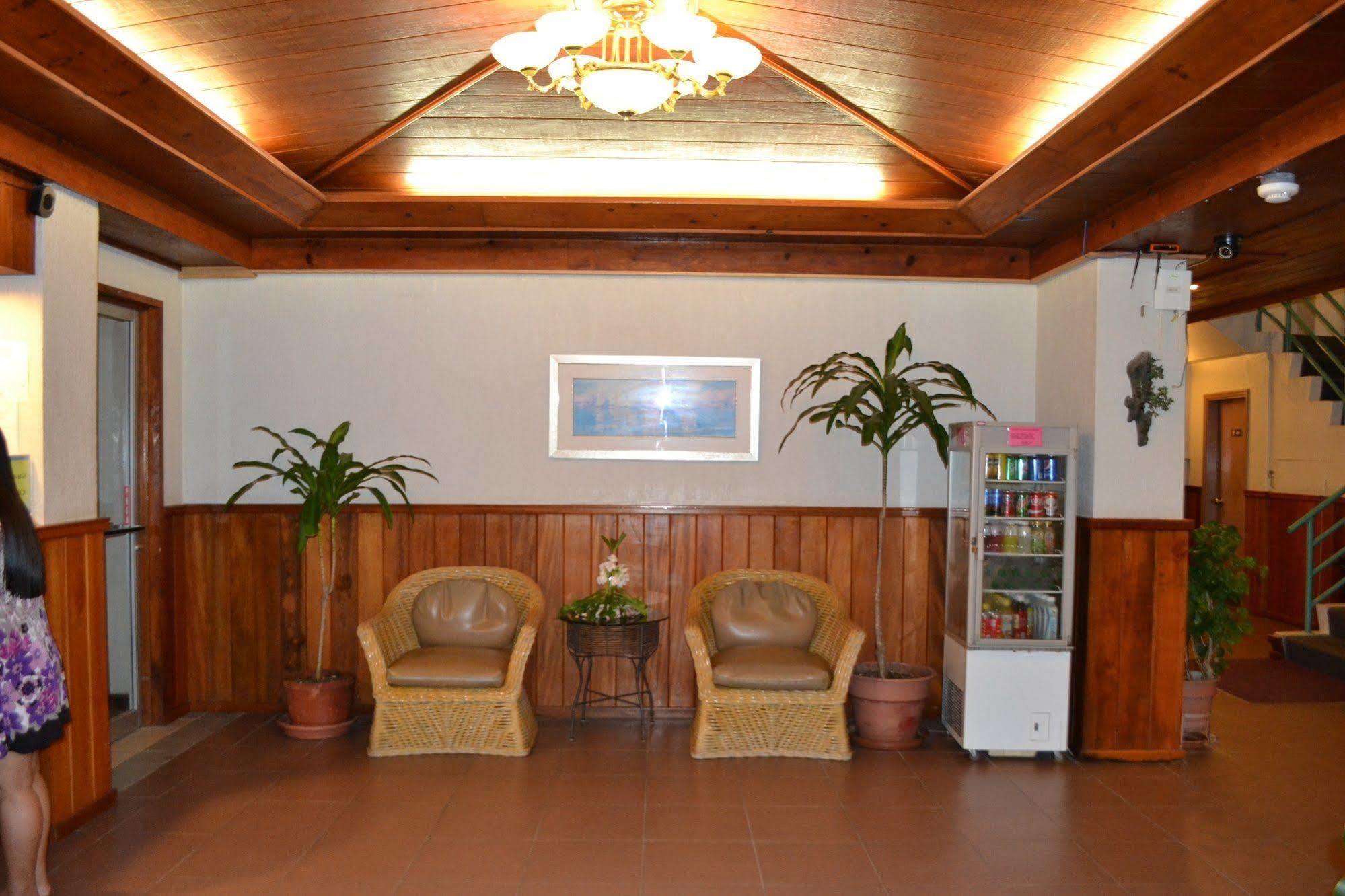 West Plaza By The Sea Hotel Koror Exterior foto