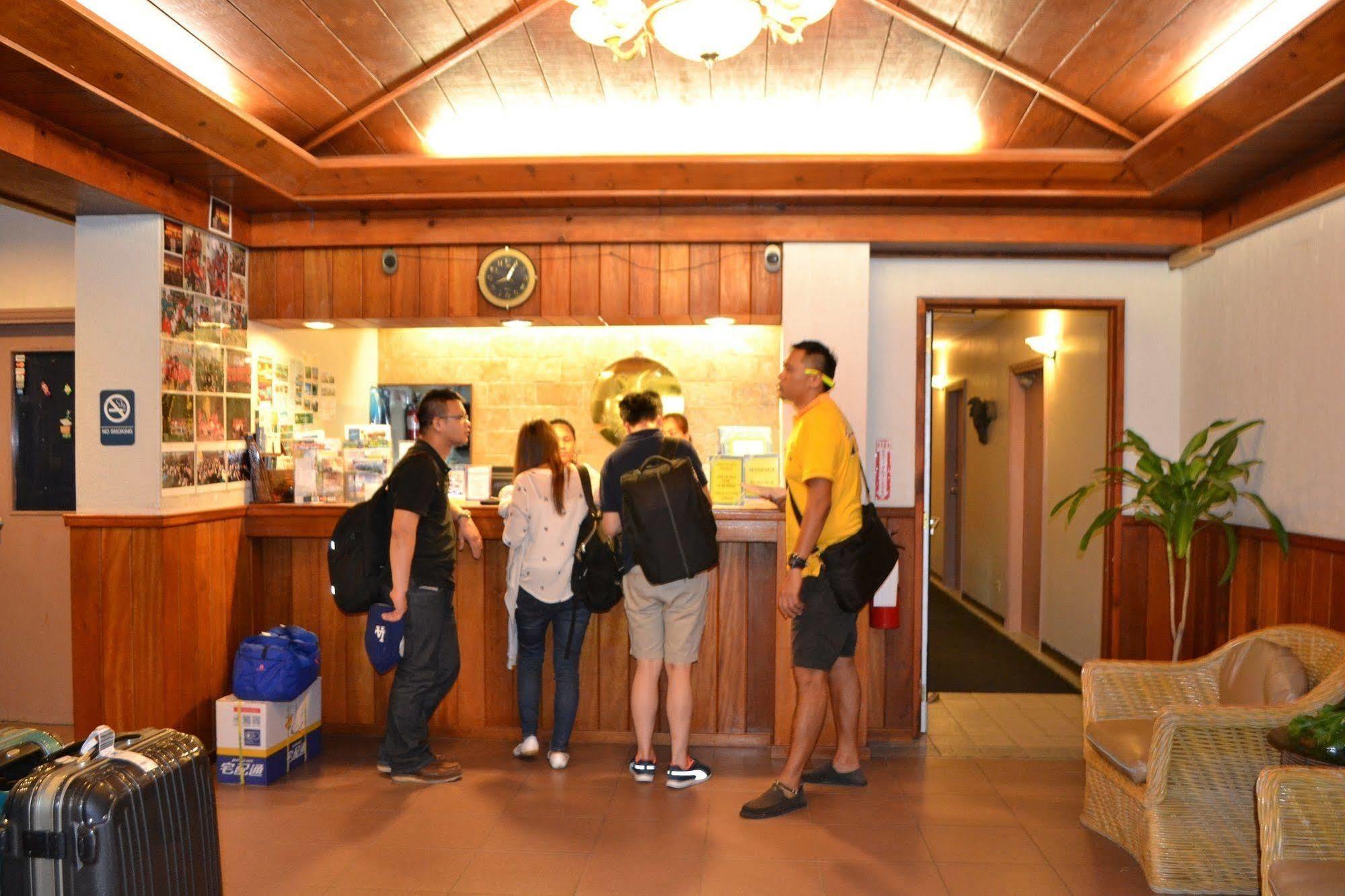 West Plaza By The Sea Hotel Koror Exterior foto